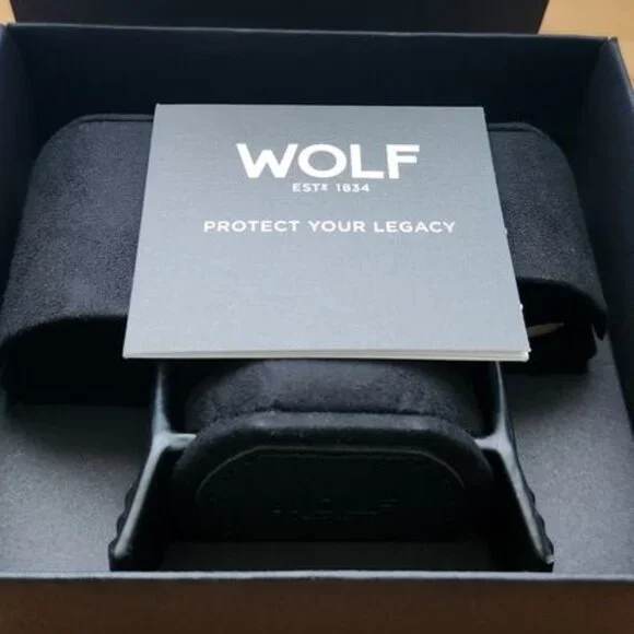 Wolf Dynamic Cuffs - Picture 1 of 7